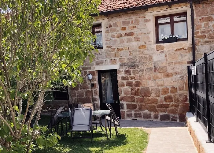 Prázdninový dům Casa Familia - La Casa De Quintanilla 2 *